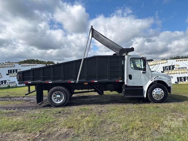 Image of Freightliner M2 equipment image 3