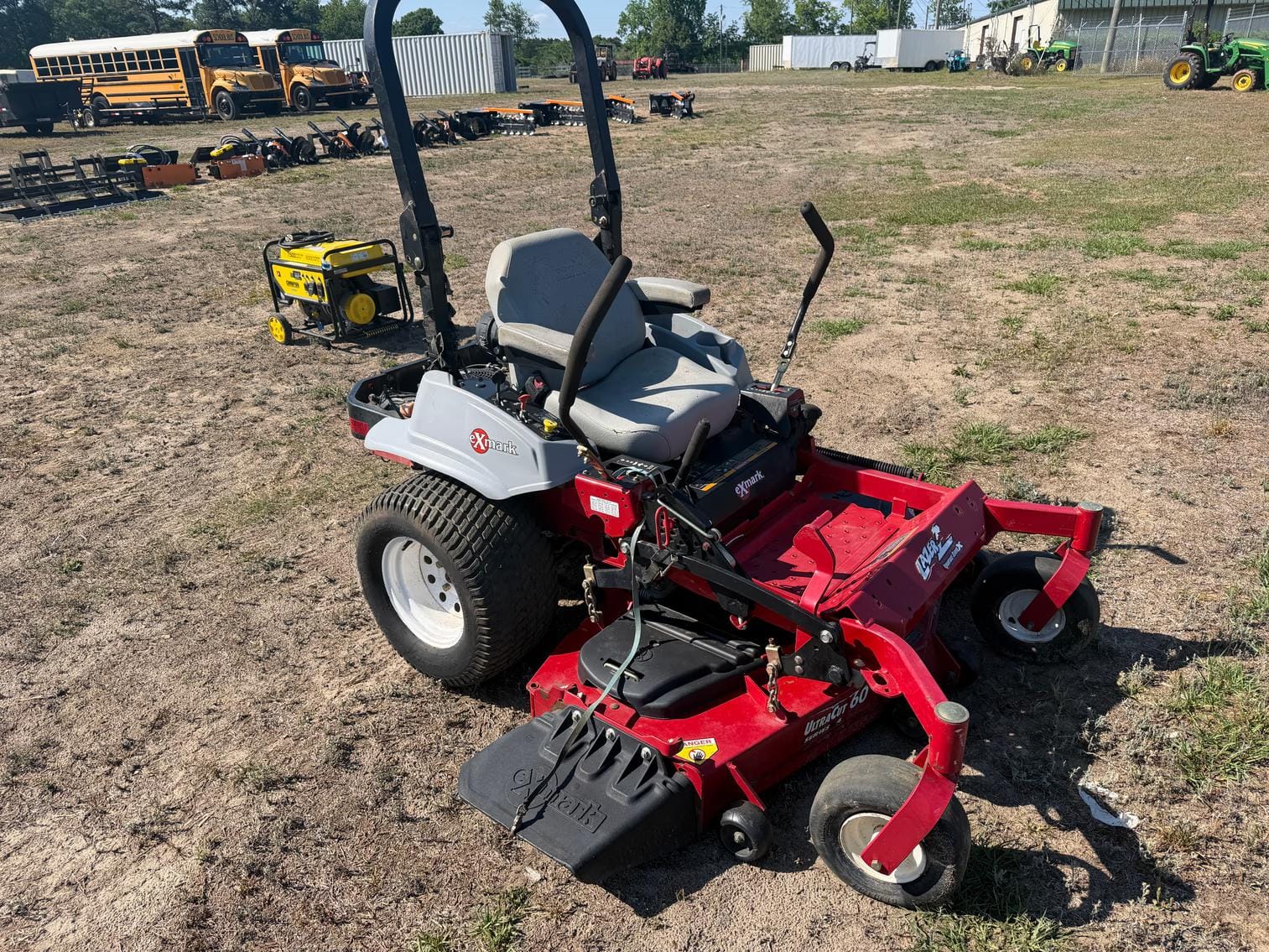 Exmark Lazer Z Equipment Image0