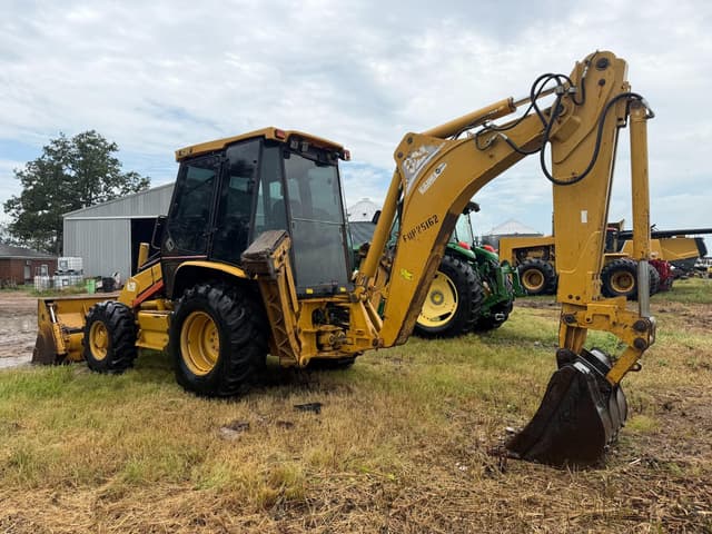 Image of Caterpillar 420D equipment image 3