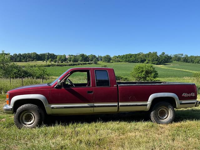 Image of Chevrolet 2500 equipment image 1