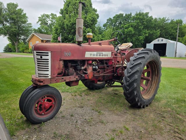Image of Farmall 350 equipment image 1