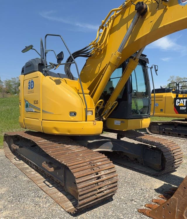 Image of Kobelco SK230SRLC-5 equipment image 2