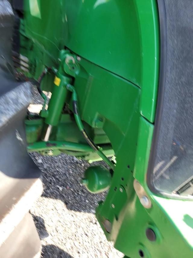 Image of John Deere 7200R equipment image 3