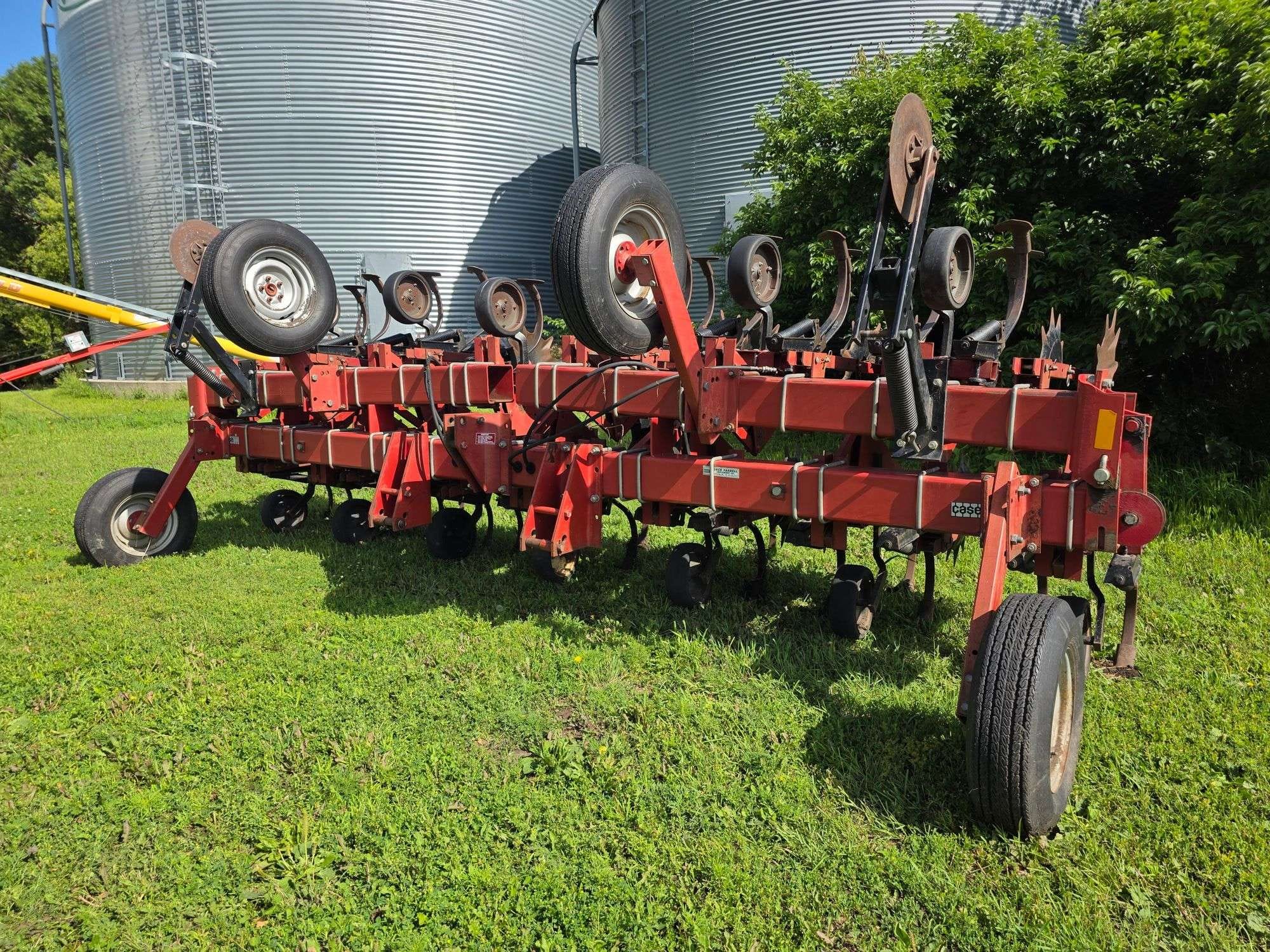 Case IH 183 Equipment Image0