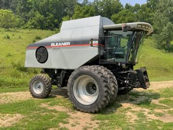 Main image Gleaner R65