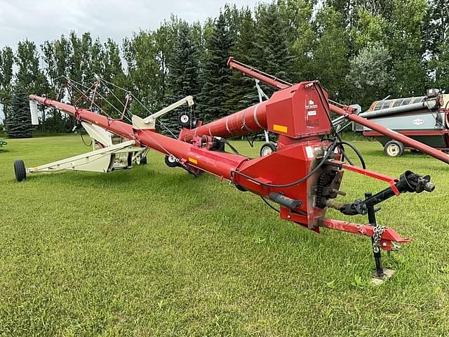 Image of Buhler Farm King 1370 equipment image 1