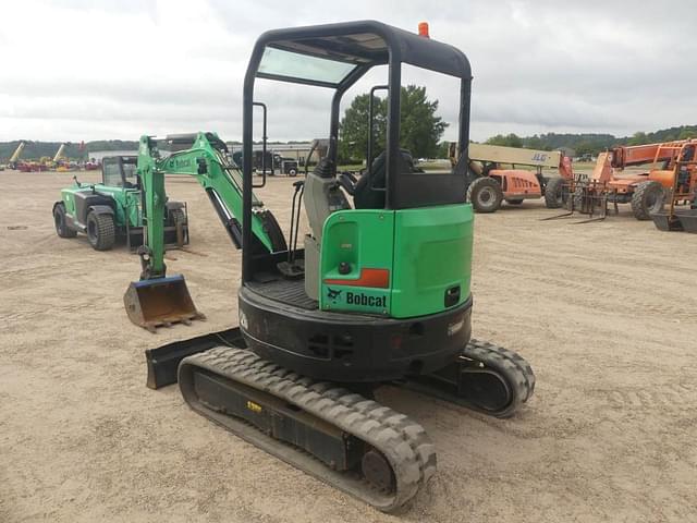 Image of Bobcat E26 equipment image 3