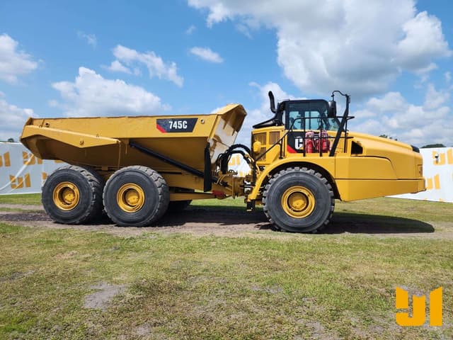 Image of Caterpillar 745C equipment image 3