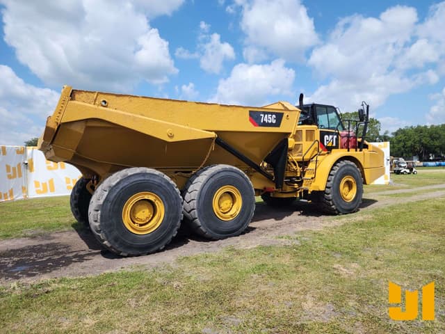 Image of Caterpillar 745C equipment image 4