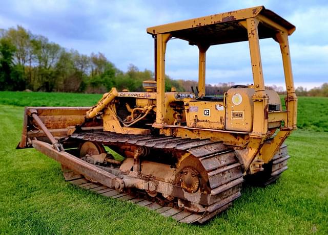 Image of Caterpillar D4D equipment image 2