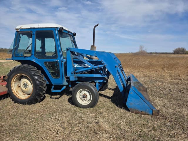 Image of Ford 2600 equipment image 3