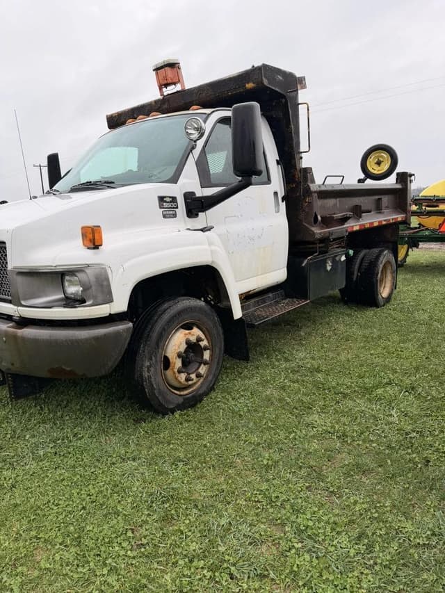 Image of Chevrolet C5500 equipment image 2