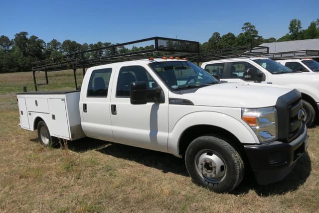 Image of Ford F-350 equipment image 1