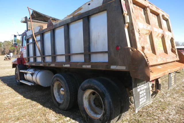 Image of Mack CH613 equipment image 4