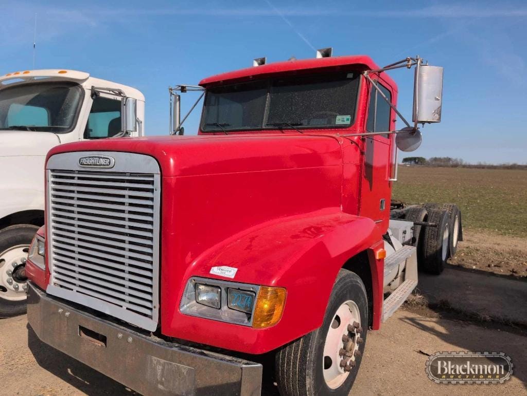 1998 Freightliner FLD120 Equipment Image0