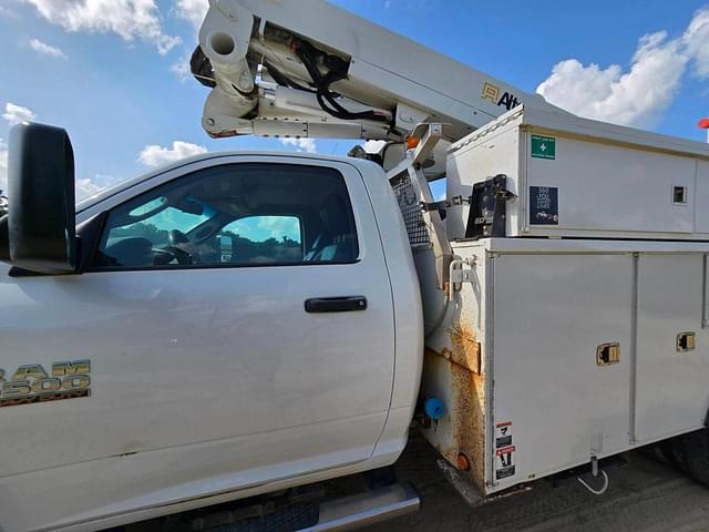 Image of Dodge Ram 5500 equipment image 1