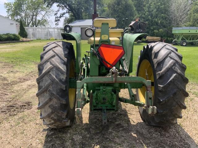 Image of John Deere 3020 equipment image 3