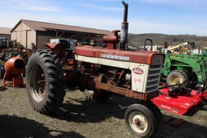 International Harvester 560 Image