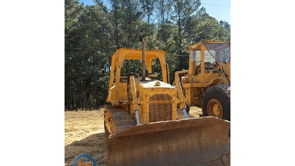 Caterpillar D4E Equipment Image0
