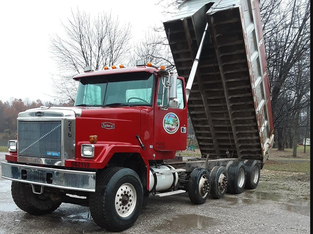 Main image White GMC