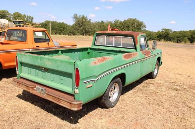 Image of Dodge 100 equipment image 1