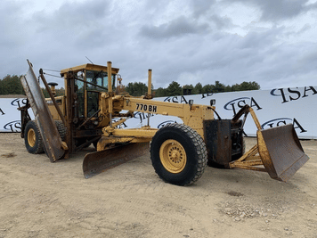 Main image John Deere 770BH