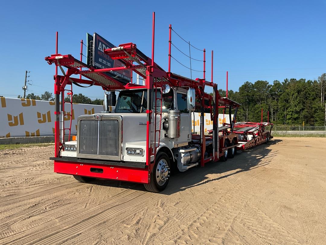 Image of Western Star 4900 SF Primary image
