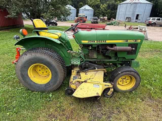 Image of John Deere 850 equipment image 4