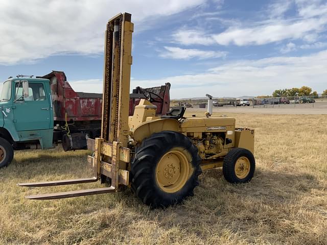 Image of International Harvester 5614 equipment image 2