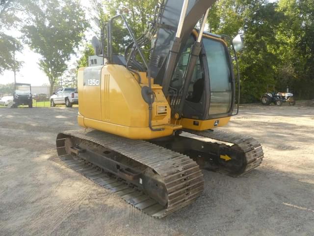 Image of John Deere 135G equipment image 3