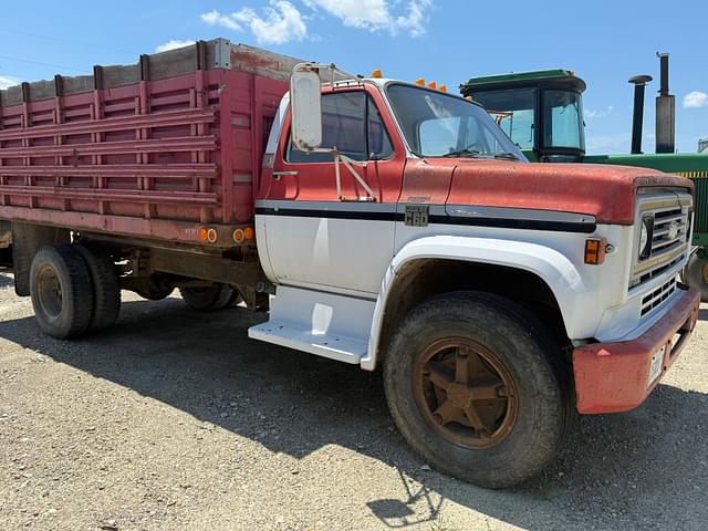 Image of Chevrolet C60 equipment image 2