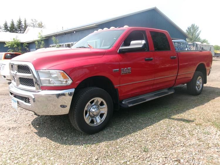 2014 Dodge Ram 3500 Equipment Image0