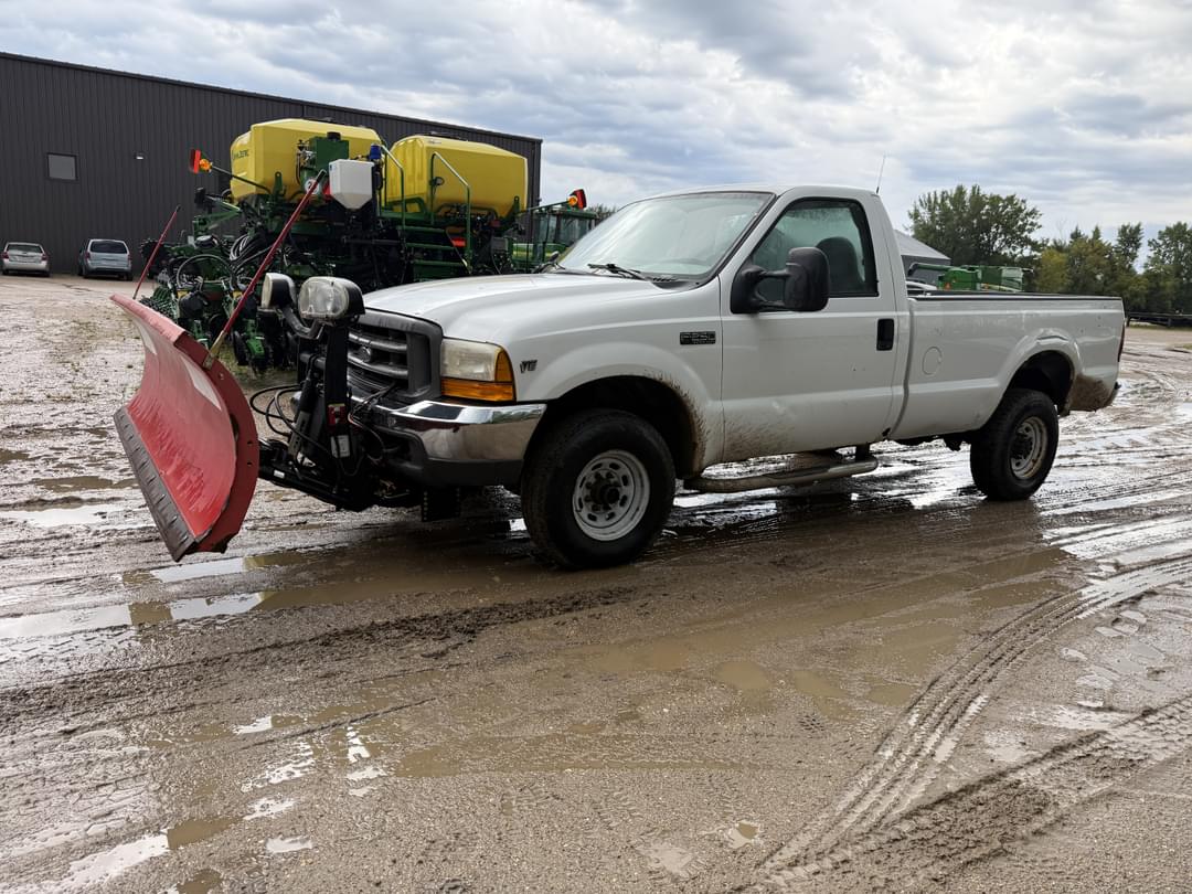 Image of Ford F-250 Primary image