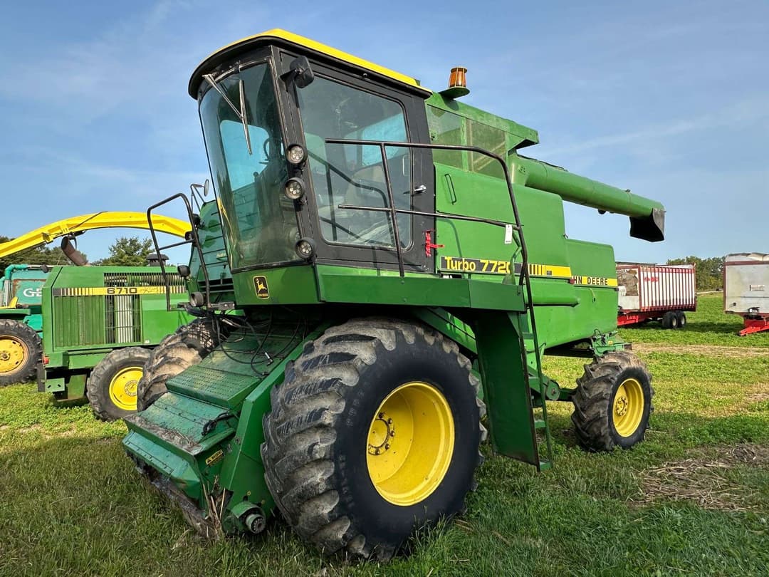 Image of John Deere 7720 Primary image