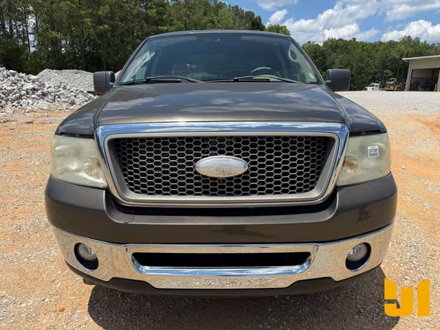 Image of Ford F-150 equipment image 1