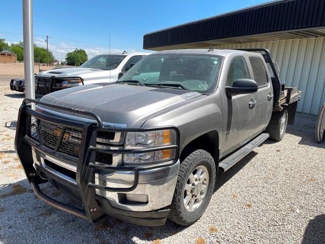 Image of Chevrolet 2500HD equipment image 1