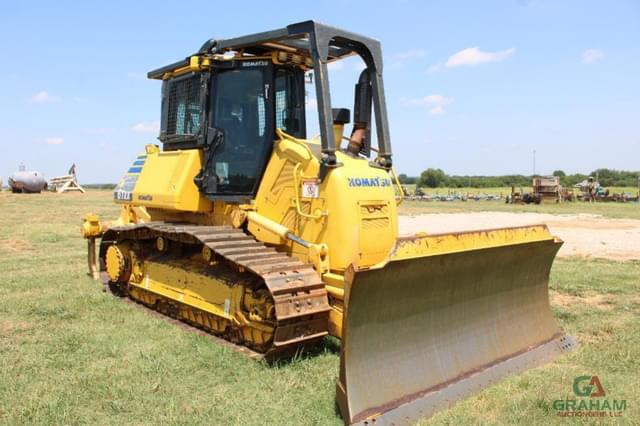 Image of Komatsu D61EX-24 equipment image 1