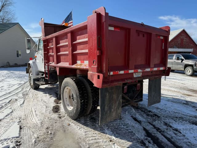 Image of International 4900 DT466 equipment image 3