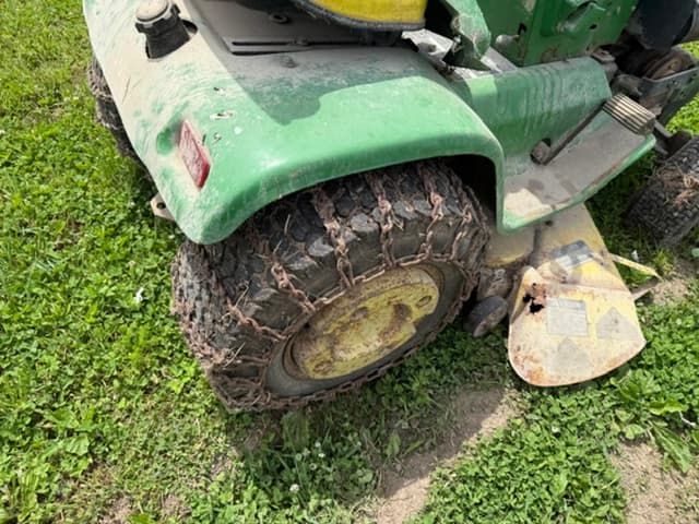 Image of John Deere 212 equipment image 2