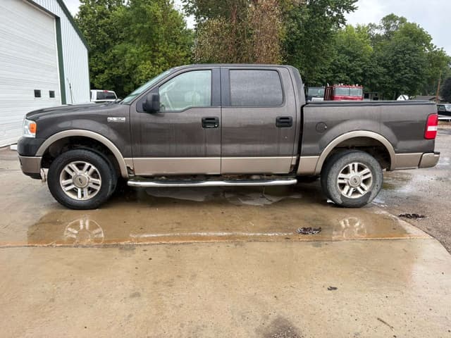 Image of Ford F-150 equipment image 1