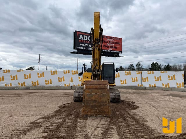 Image of Komatsu PC240LC equipment image 1