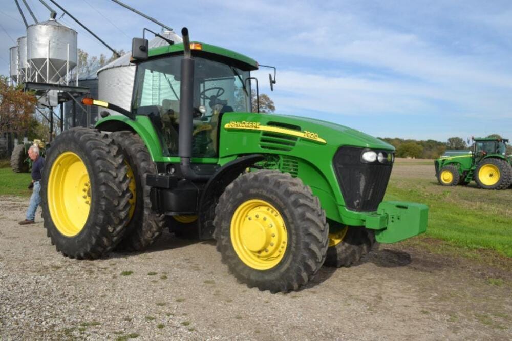 Main image John Deere 7920