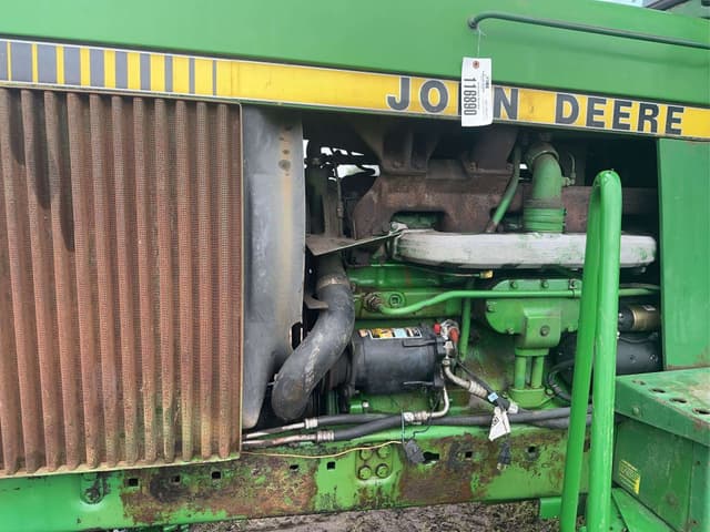 Image of John Deere 4440 equipment image 4