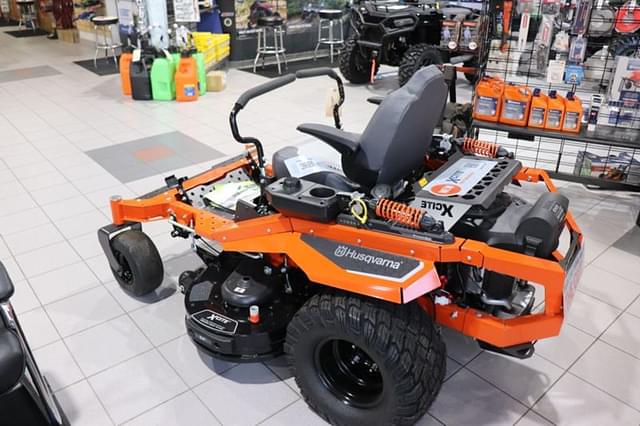 Image of Husqvarna XCITE Z375 equipment image 1
