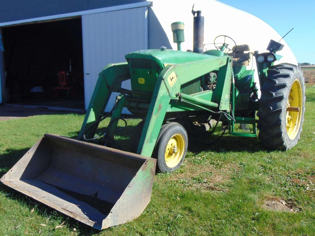 Image of John Deere 3020 Primary image