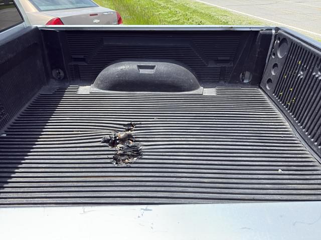Image of Dodge Ram 2500 equipment image 4