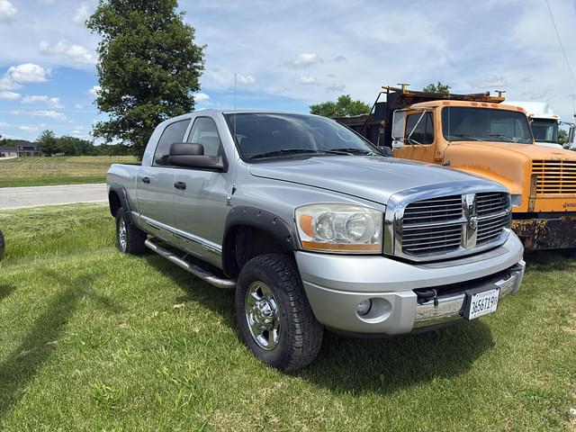 Image of Dodge Ram 2500 equipment image 1
