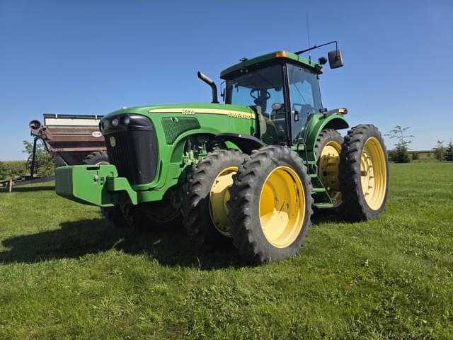 Image of John Deere 8320 equipment image 1
