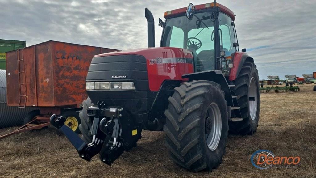 Case IH MX180 Equipment Image0