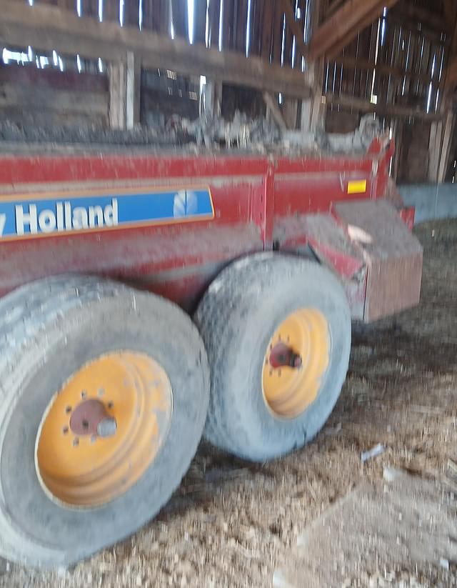 Image of New Holland 195 equipment image 2
